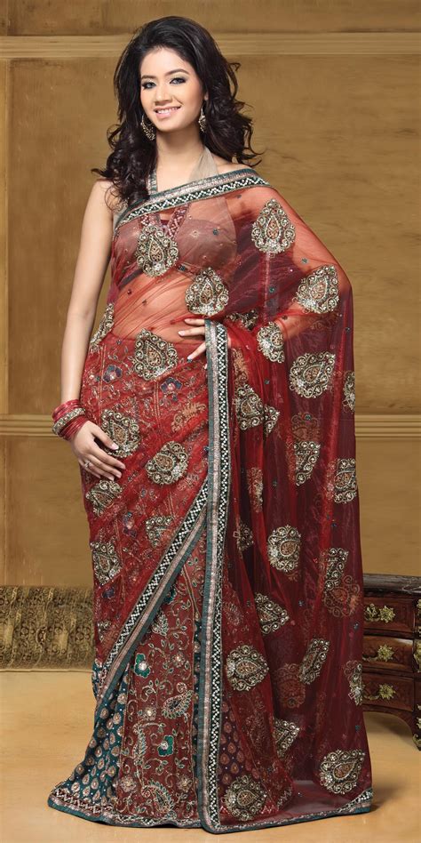 What is a Sari.